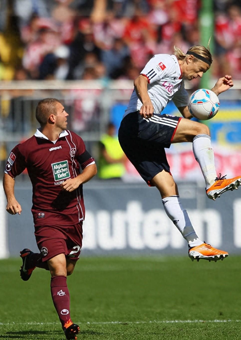 包含西甲赛程吃紧，多特蒙德集结日手感冰凉，话题不断，临场指挥获称赞的词条-Jinnianhui Esports